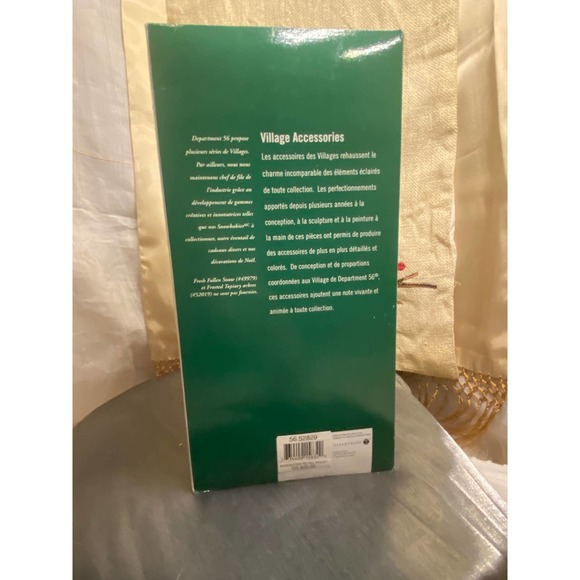 Dept 56 Village Accessory Village Lookout Tower 1999, Faux wood w snowy accents - Picture 2 of 11